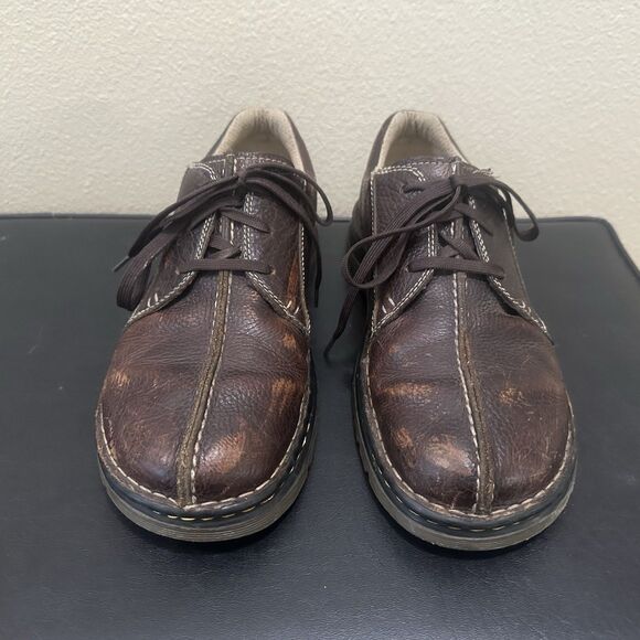 DR MARTENS 11232 BROWN LEATHER CASUAL OXFORD  3 EYELET SHOES SIZE UK10 EU45 - Picture 4 of 12